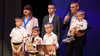 Многодетная семья из Радужного признана одной из лучших в России