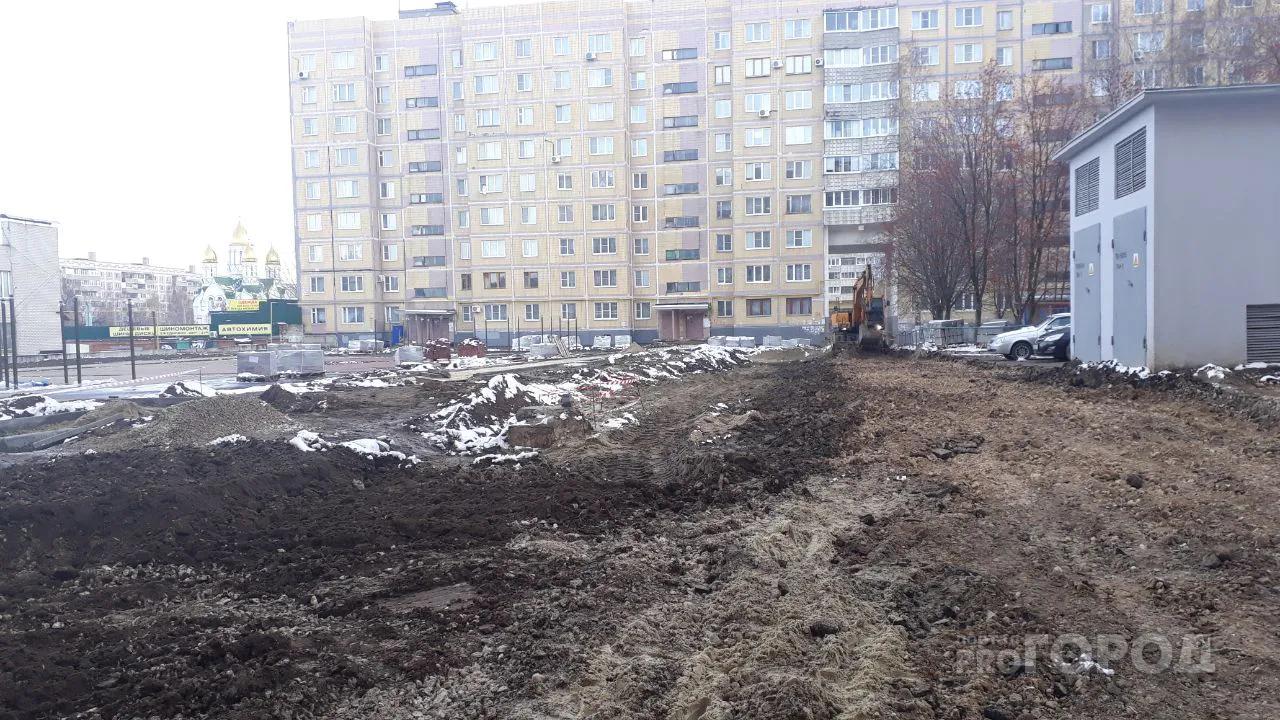 Благоустройство дворов это прекрасно…но не в Рязани. Ремонтные работы до сих пор не завершены