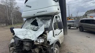 Под Рязанью водителя «Газели» увезли в больницу после жесткой аварии на М-5