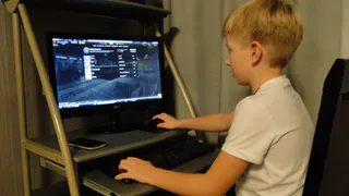 Гаджет-зависимость: как рязанцы отвлекают детей от компьютера