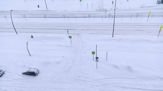 Рустам Минниханов призвал дорожников работать круглосуточно из-за снежного бурана

