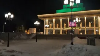 Владимирские коммунальщики к 8 марта отремонтировали освещение на нескольких скверах и улицах