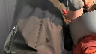 В Рязани мальчик надел на голову горшок и не смог его снять