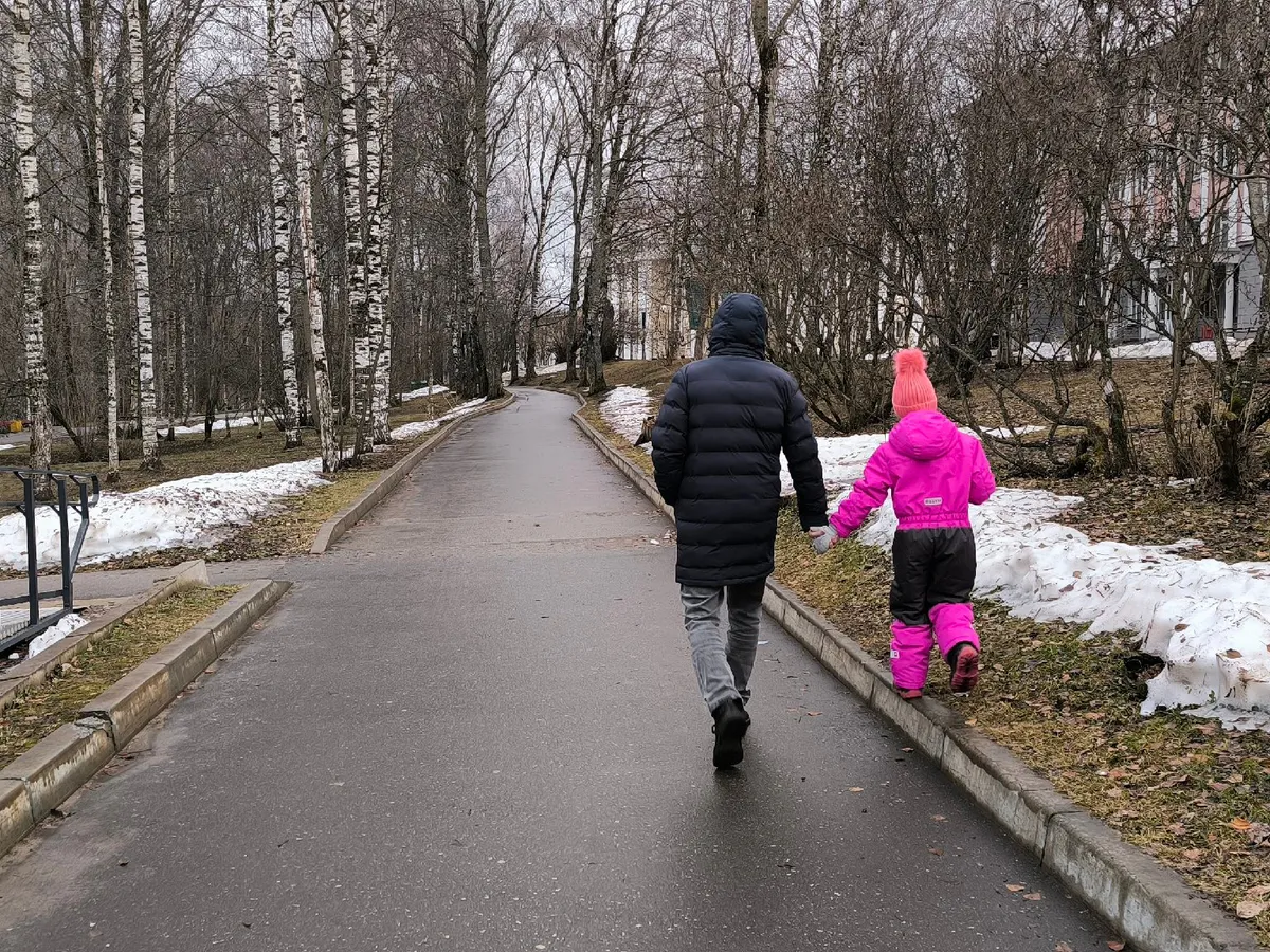 Жителям Челябинской области пояснили опасности детских синяков
