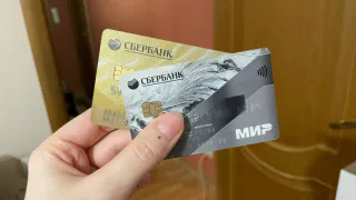 С сегодняшнего дня: Сбербанк предупредил всех, кто хранит деньги на банковской карте