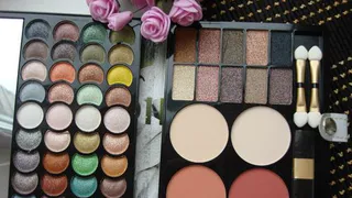 Пудра, румяна и сухие духи могут исчезнуть