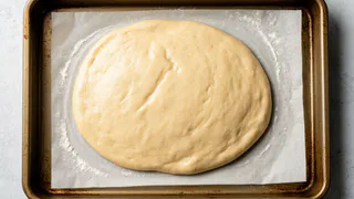 Не верила, пока не проверила. Тесто как пух, теперь только такое и делаю. Пироги из него улетают на ура