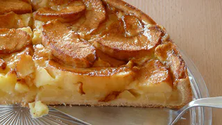 Шарлотка: Вкусный пирог к ароматному чаю