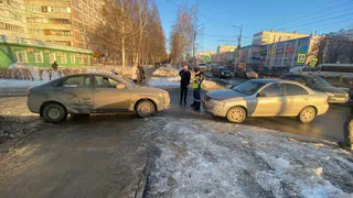 В Рязани в ДТП с Nissan пострадала 38-летняя пассажирка Лады