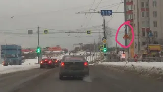 После жалобы водителя сняли временный знак на Авиационной в Брянске