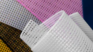 Виниловые обои можете выкинуть: берем другой долговечный материал — актуальный тренд у дизайнеров