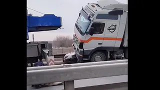 В Рязани 28 марта в ДТП с фурой на Солотчинском мосту погиб человек
