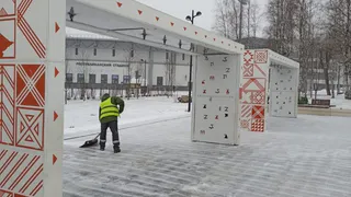 Качели под часами вернутся в столице Коми: власти обещают безопасность