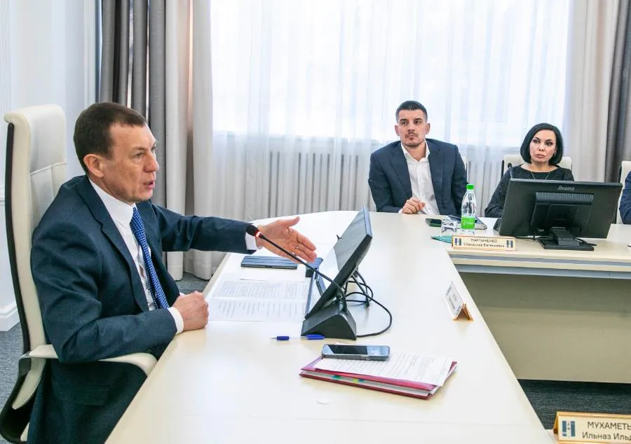 На рынке труда Нижнекамска имеется 3777 вакансий