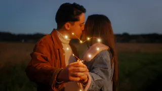 Шанс встретить судьбу: 5 знаков зодиака, которые найдут любовь в ноябре 2024 года