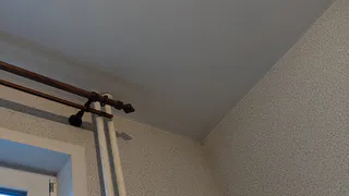 С 3 апреля полностью будет запрещена установка натяжных потолков: их придется снять