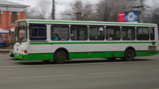 Городская автоколонна уходит с маршрута до села Полково