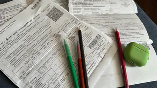 В квитанциях за свет придет сумма больше обычного: касается всех владельцев, кто платит ЖКХ по счетчику