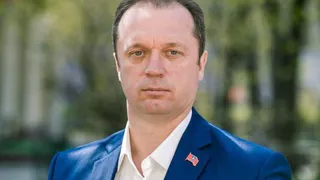 Сергей Антошин и Сергей Крылов пока побеждают в голосовании за кандидата в Губернаторы Брянской области от левых сил