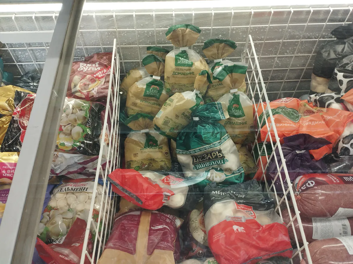 Не вздумайте покупать даже по скидке — зубы сломаете: Роскачество выявило марки пельменей, которые лучше оставить там, где они лежат в магазине