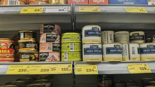 Купила печень трески, открыла банку — сначала обрадовалась, а потом увидела то, что не ожидала