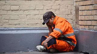 Зарплаты мигрантов превысили зарплаты россиян в два раза