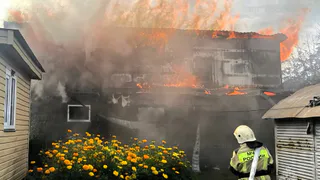 Пожарные Чувашии спасли два частных дома от полного уничтожения огнем