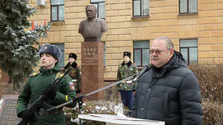 В Пензе торжественно открыли бюст первого секретаря  областного комитета КПСС