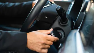 Октябрьские изменения в России: зарплаты, пенсии и утильсбор