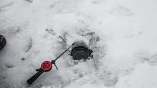 Очевидец о спасении рыбака: "Видеть, как человек тонет на твоих глазах - очень жутко"