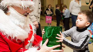 В Нижнекамске тысячи детей останутся без новогодних подарков