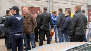 Таксисты Рязани: борьба за пассажиров разворачивается на вокзалах