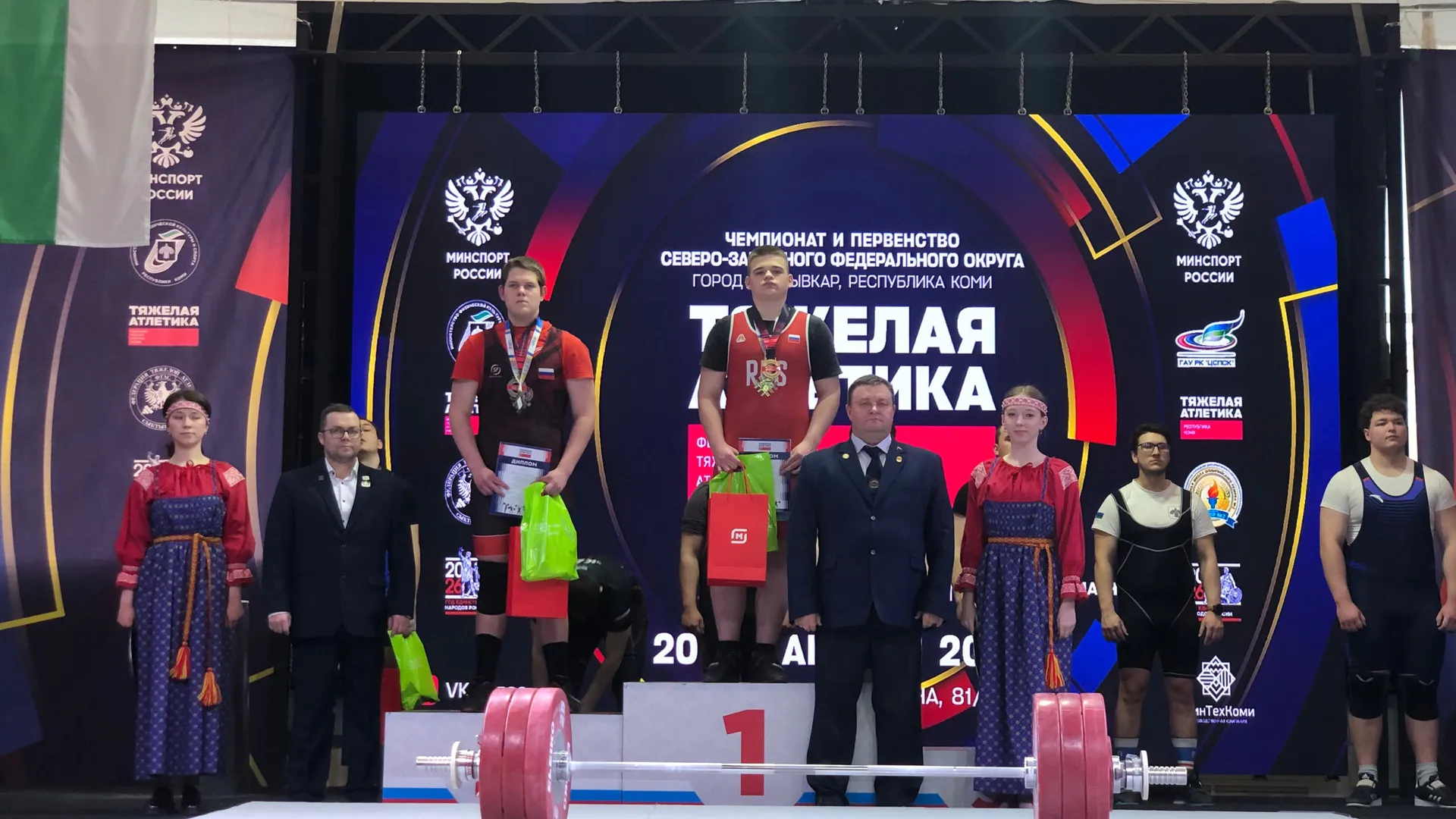 Тяжелоатлеты Коми взяли 21 медаль чемпионата и первенства СЗФО