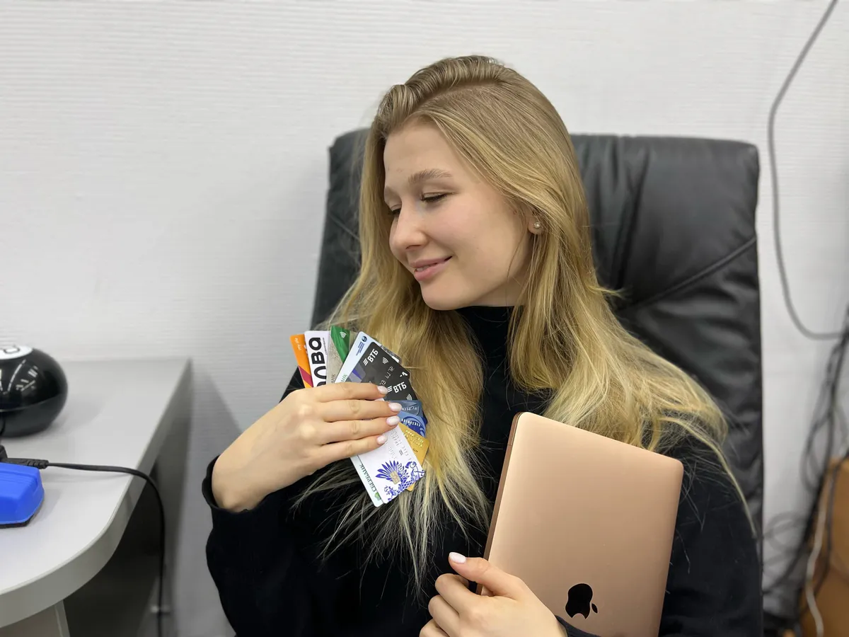 Снимите с карты и храните дома: финансист назвал сумму, которая всегда должна быть наличными