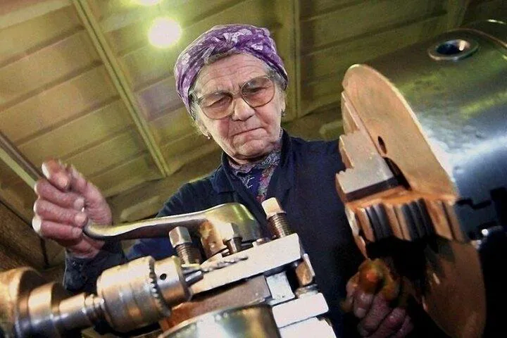 Работающим пенсионерам пригрозили еще и "претензиями"