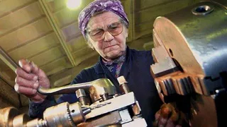 Работающим пенсионерам пригрозили еще и "претензиями"