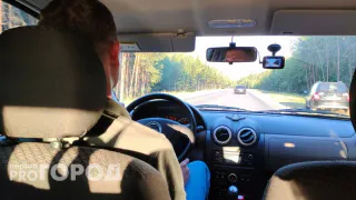 Эти три привычки за рулем расскажут о низком интеллекте мужчины