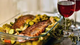 Вином рыбу не испортишь