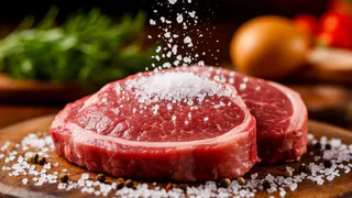 Почему нельзя солить мясо - запомните это раз и навсегда