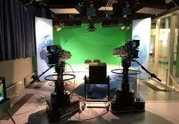 Некогда популярный телеведущей заявил, что он возвращается на Первый канал