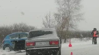 На трассе Рязань – Ряжск ВАЗ-2105 врезался в Renaul Sandero