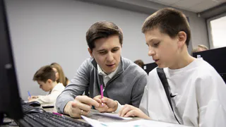 Партия «Новые люди» провела семейный ИТ-квест «Создай, защити, покажи!»