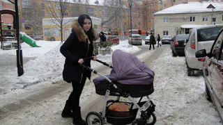 Передвигаться по Рязани с детской  коляской –  тяжелое испытание для молодых мам
