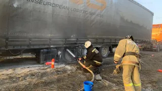 На федеральной трассе во Владимирской области загорелась фура