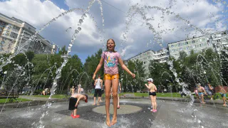 Погода в Москве на неделю: когда брать зонт, а когда — солнечные очки