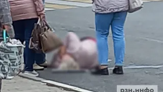 В Рязани женщина выпала из автобуса из-за плохого самочувствия и разбила голову