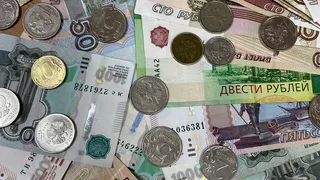 5000 рублей зачислят каждому. Владельцев карт «Мир» обрадуют уже в июне