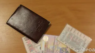 Получить права и зарегистрировать машину теперь можно будет в МФЦ