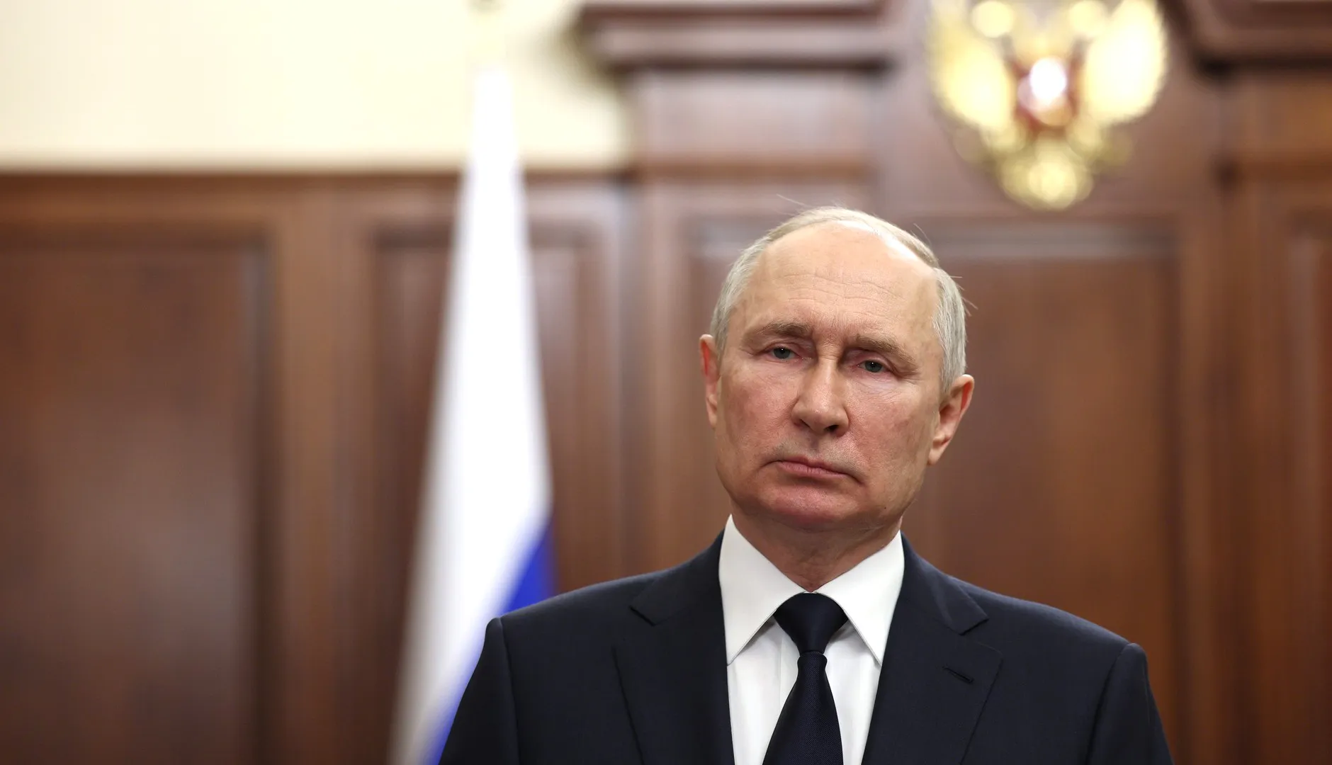 Теперь окончательно и безоговорочно: россиян обрадовали новой путинской выплатой 11 300 рублей