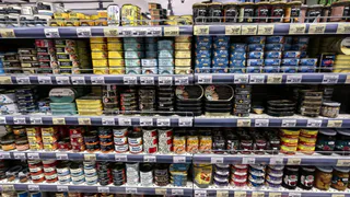 Зашла в "Перекресток" за консервами, а вышла с целым пакетом продуктов: 7 товаров, перед которыми я не устояла